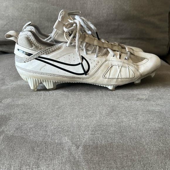 Nike Huarache 9 Varsity LAX Lacrosse Cleats Men Size 9 White - Picture 1 of 8